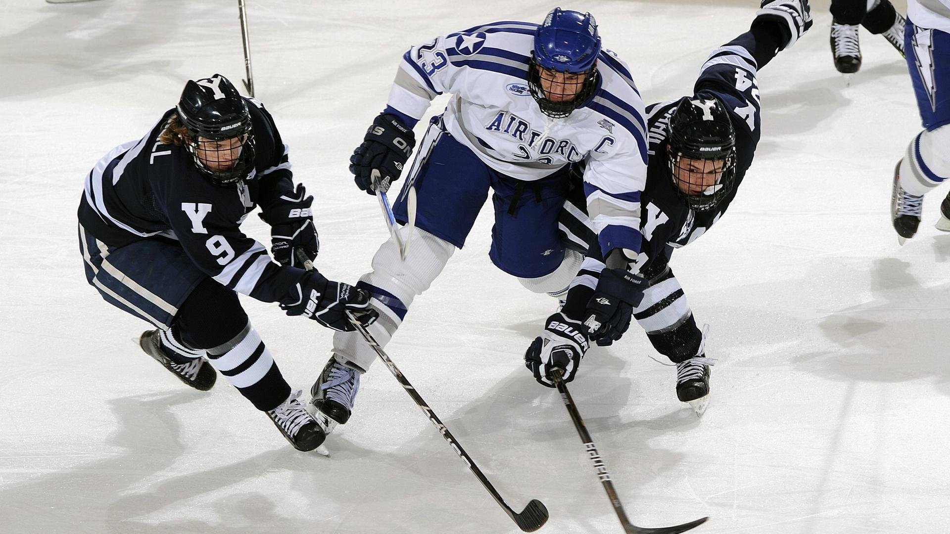 安东·李恩：全黑队的进攻领袖，用精准的传球和快速突破不断撕裂防线